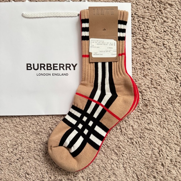 Authentic Burberry crew socks size S - Picture 3 of 5